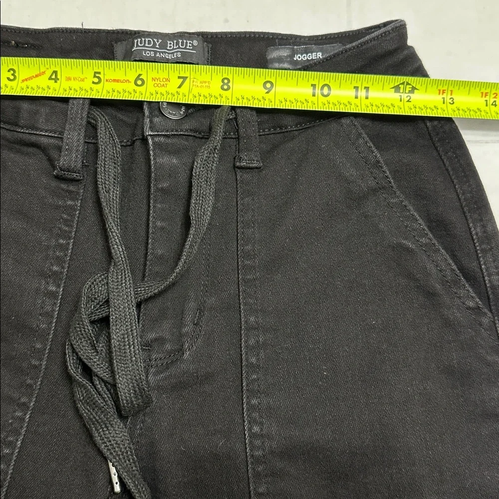 Judy Blue High Waist Black Jogger Jeans Stretch Womens 0/24 Modern Preppy Casual